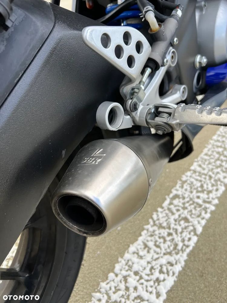 Yamaha YZF - 11