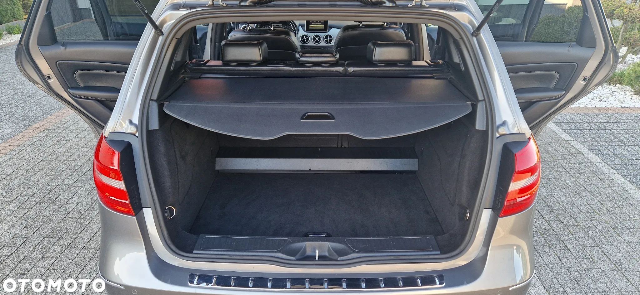 Mercedes-Benz Klasa B 180 7G-DCT Peak Edition - 25