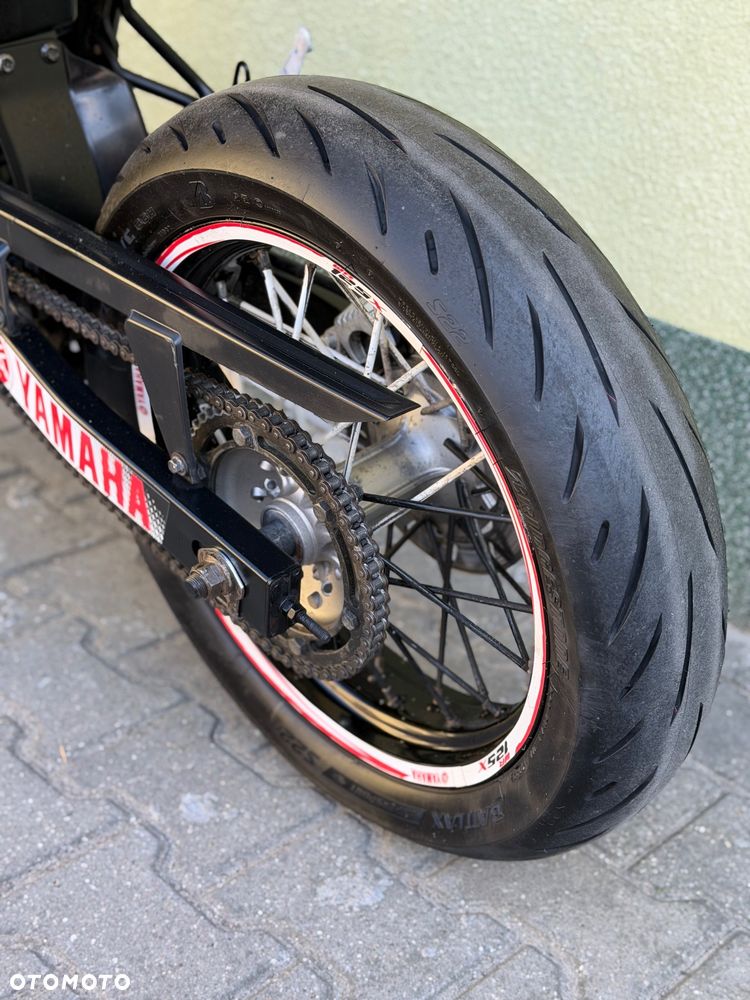Yamaha WR - 19