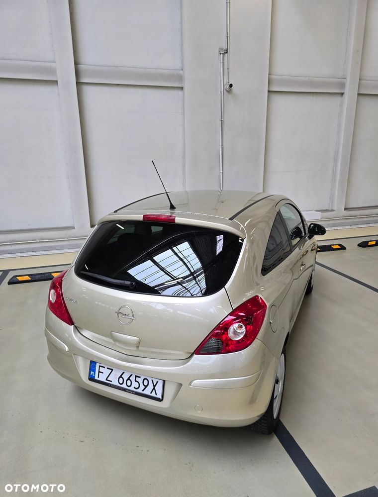 Opel Corsa 1.4 16V Innovation 110 Jahre - 27