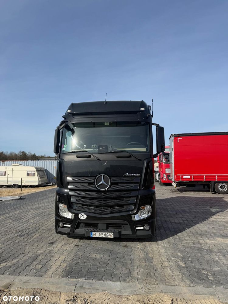 Mercedes-Benz Actros - 1