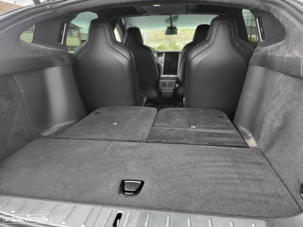 Tesla Model X 100D - 16