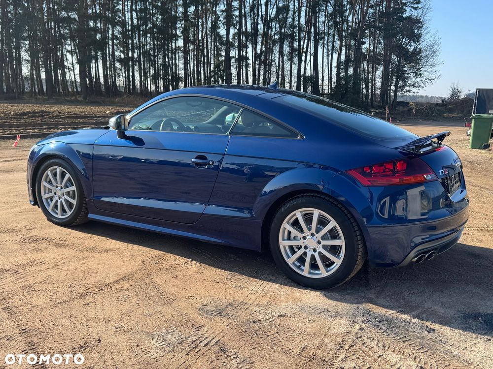 Audi TT S Coupé - 13