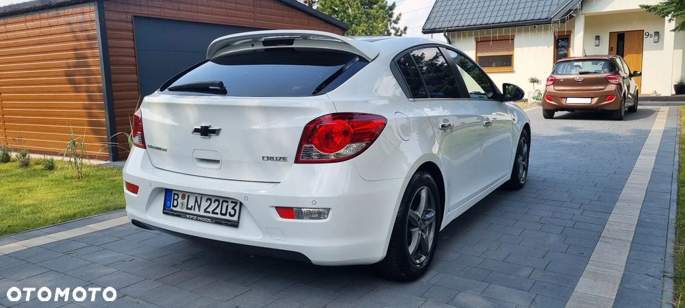 Chevrolet Cruze 1.4T LTZ+ - 12