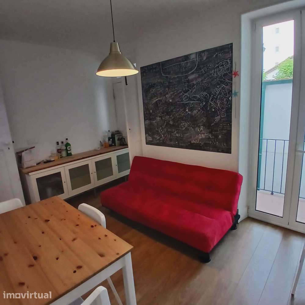 Quarto Individual para Arrendar em Moradia - Grande imagem: 2/13