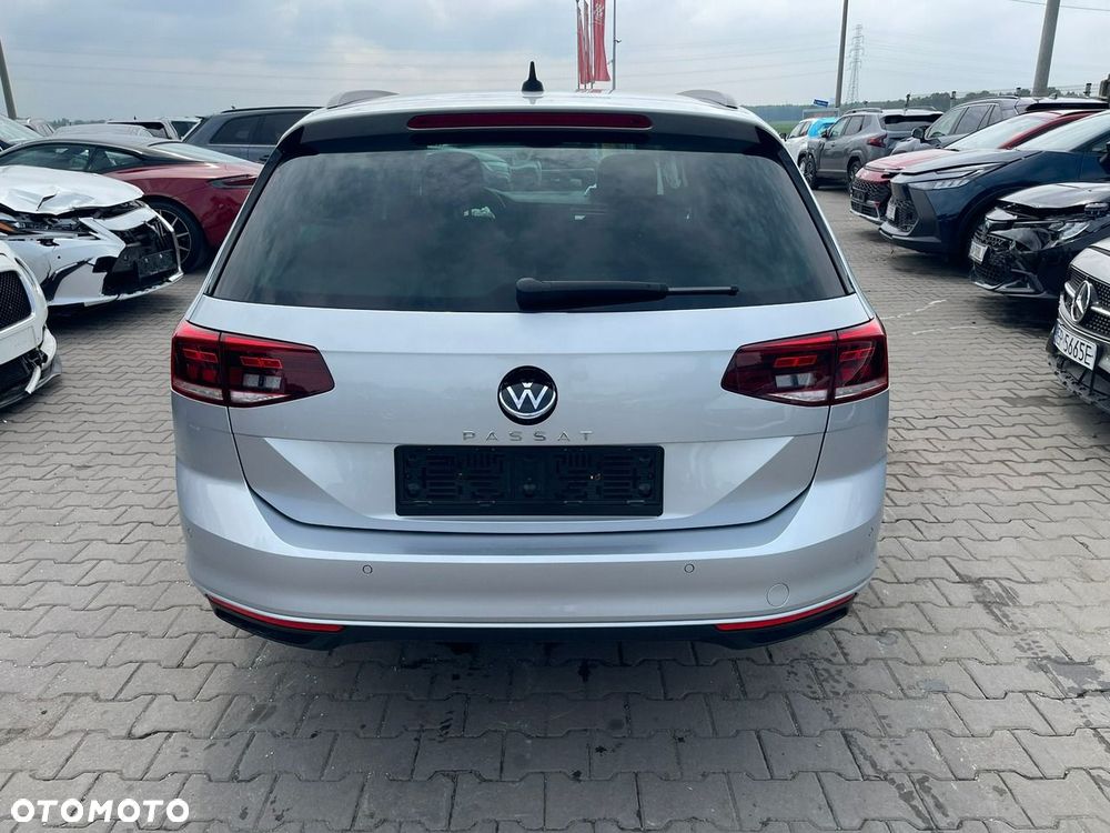 Volkswagen Passat Variant 2.0 TDI SCR DSG Conceptline - 3