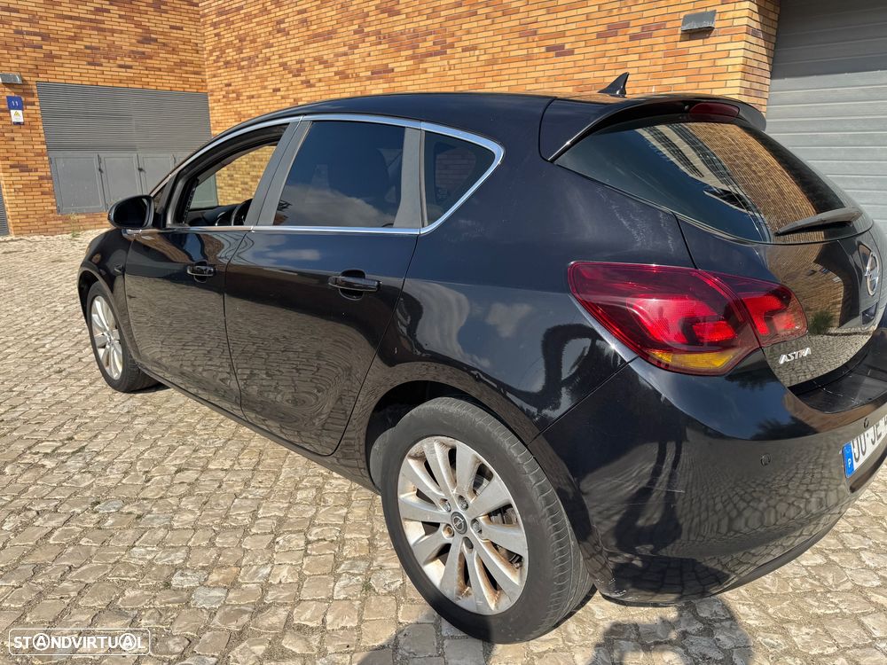 Opel Astra - 2