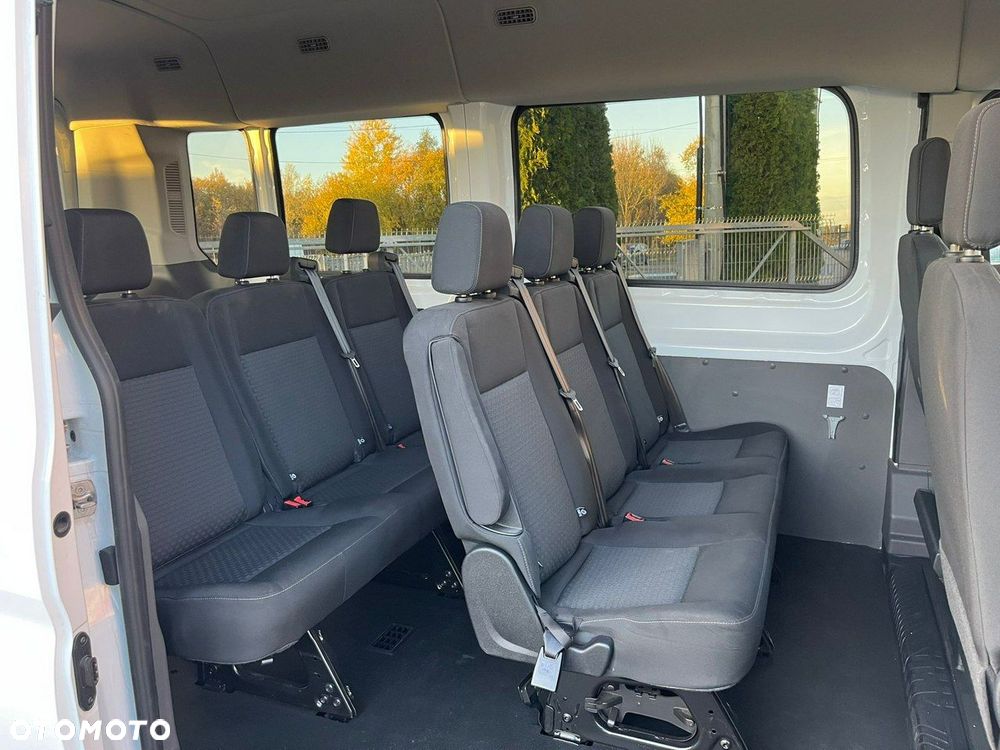 Ford Transit - 13