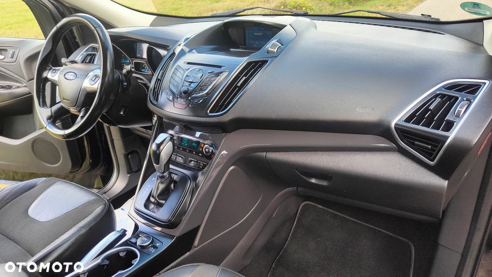 Ford Kuga - 26