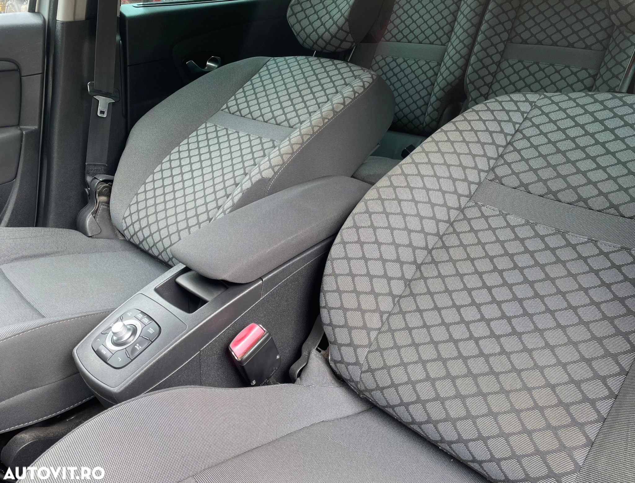 Renault Grand Scenic ENERGY dCi 110 Start & Stop Dynamique - 11