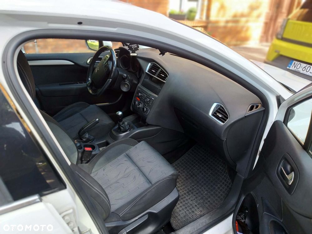 Citroën C4 1.6 VTi Attraction - 1