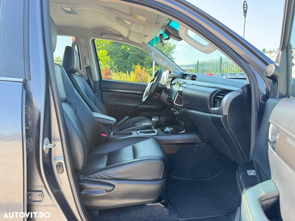 Toyota Hilux 2.8D 204CP 4x4 Double Cab AT Executive - 19
