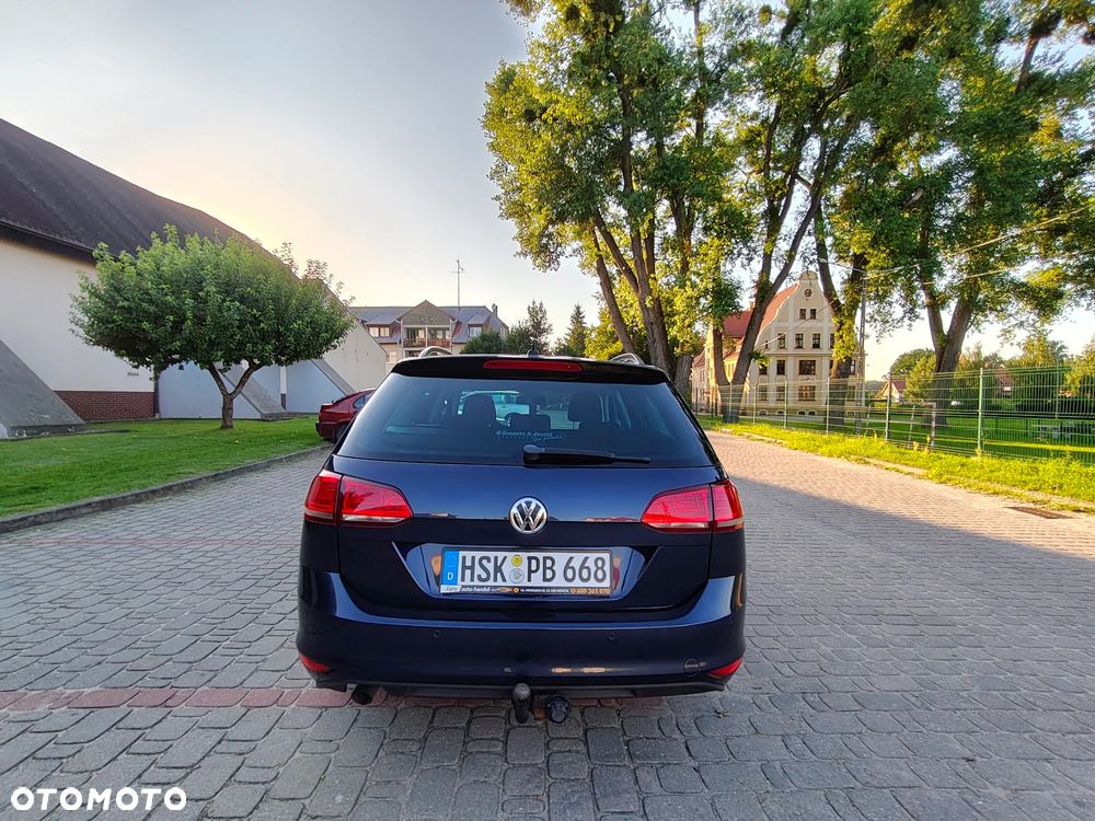 Volkswagen Golf - 24