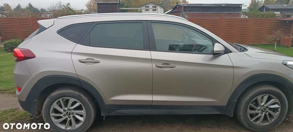 Hyundai Tucson - 4