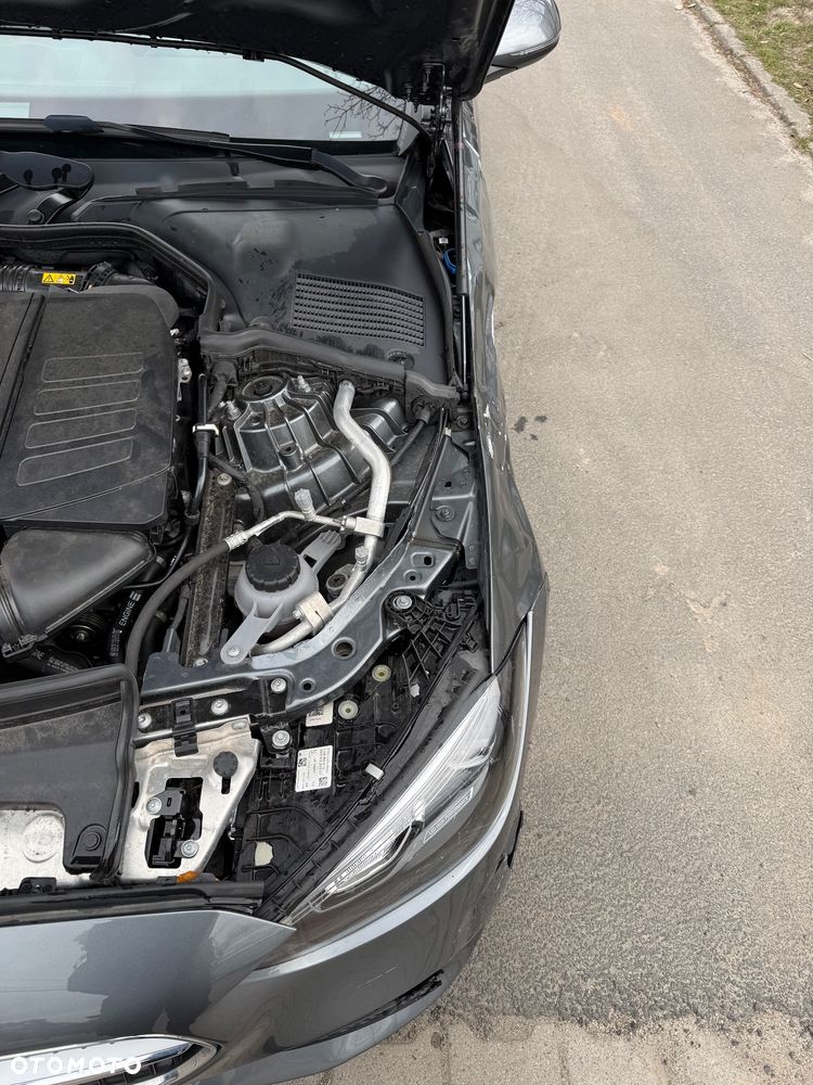 Mercedes-Benz Klasa C 200 4Matic 9G-TRONIC Avantgarde - 17