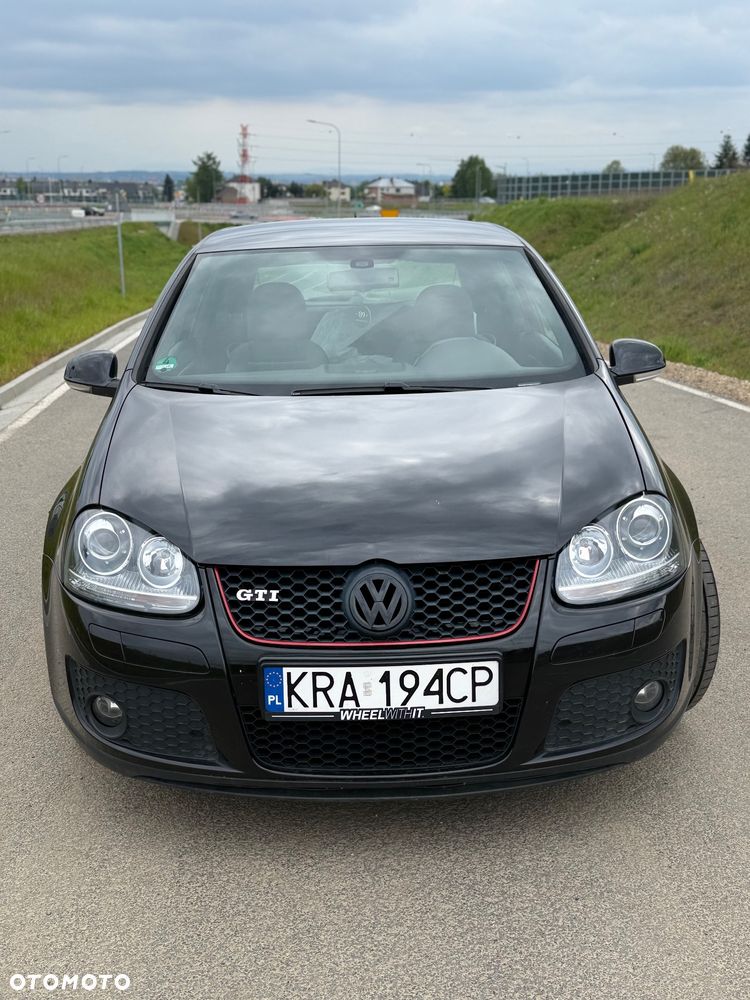 Volkswagen Golf - 5
