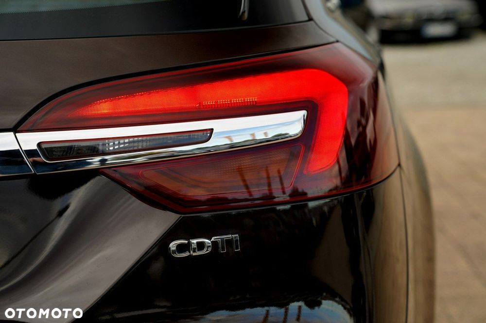 Opel Insignia - 15