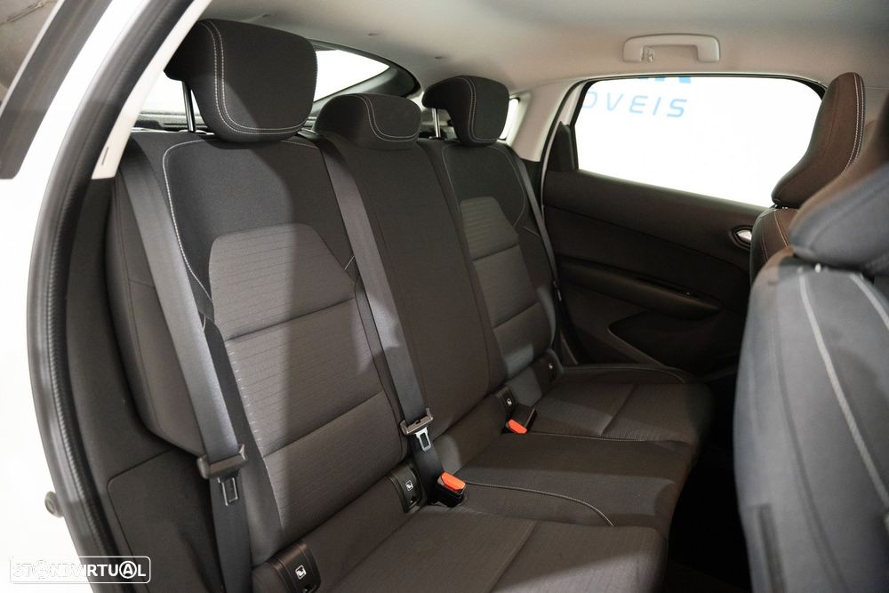 Renault Arkana 1.6 E-Tech Business - 28