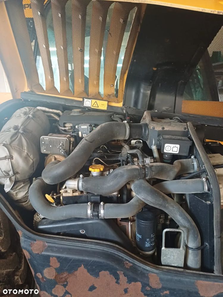 JCB 541-70 AGRISUPER - 16