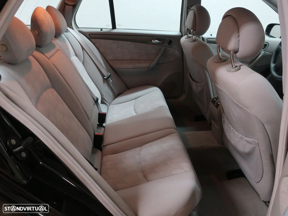 Mercedes-Benz C 220 CDi Avantgarde - 25