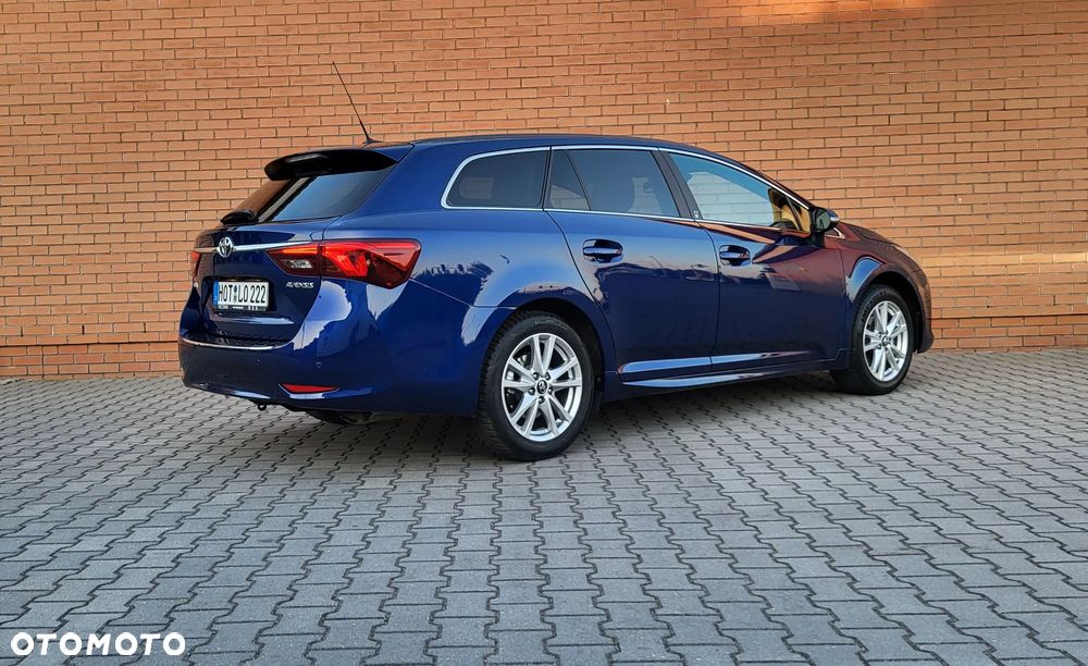 Toyota Avensis Touring Sports 1.8 Multidrive S Team Deutschland - 2