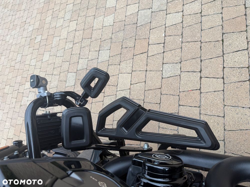 Harley-Davidson Touring Road Glide - 8