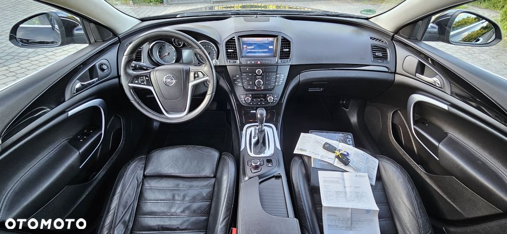 Opel Insignia - 8