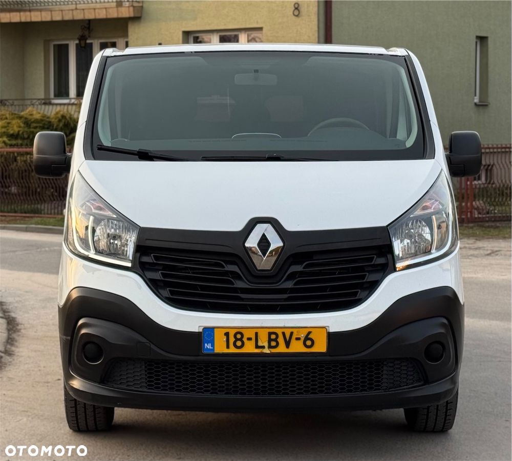 Renault Trafic - 2