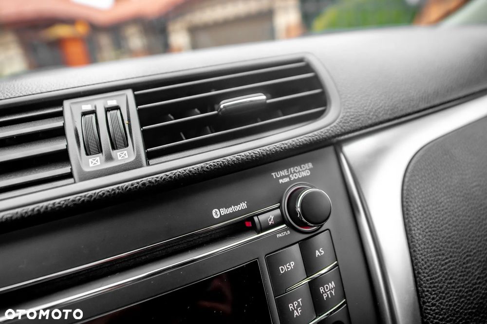 Suzuki Kizashi 2.4 Sport 4WD CVT - 29