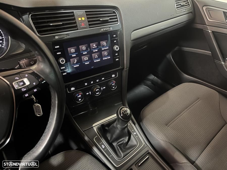 VW Golf 1.6 TDI Confortline - 14