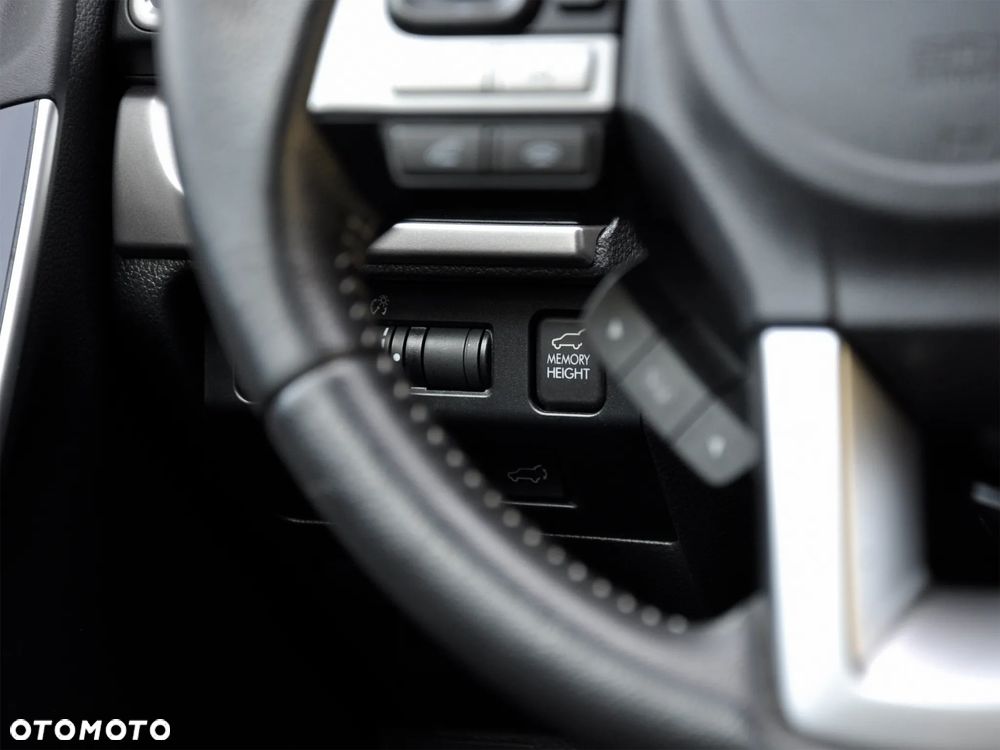 Subaru Forester 2.0 XT Platinum Lineartronic - 25
