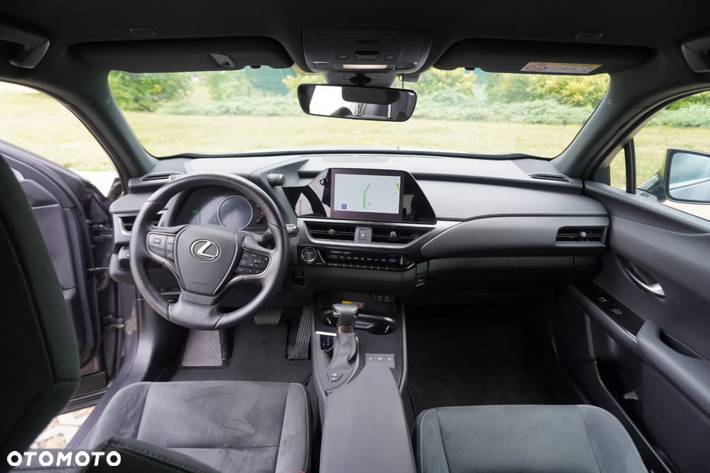 Lexus UX 250h GPF Business Edition 2WD - 28