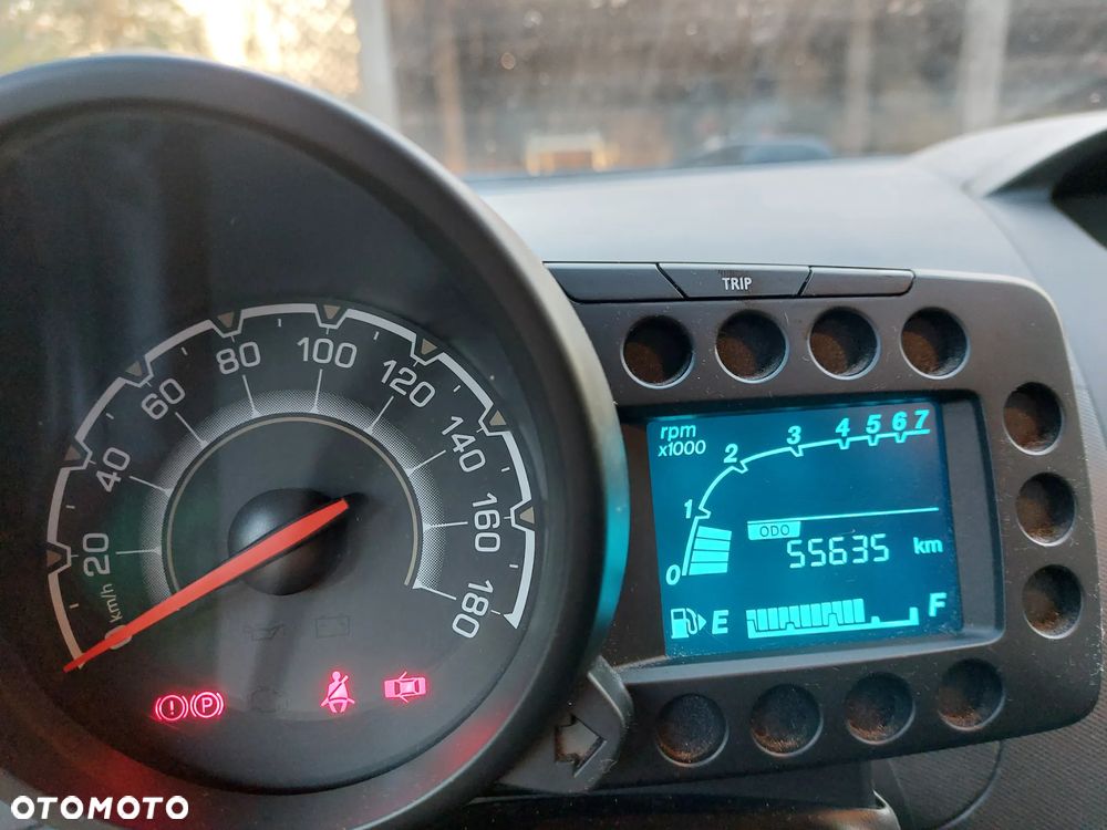 Chevrolet Spark - 21