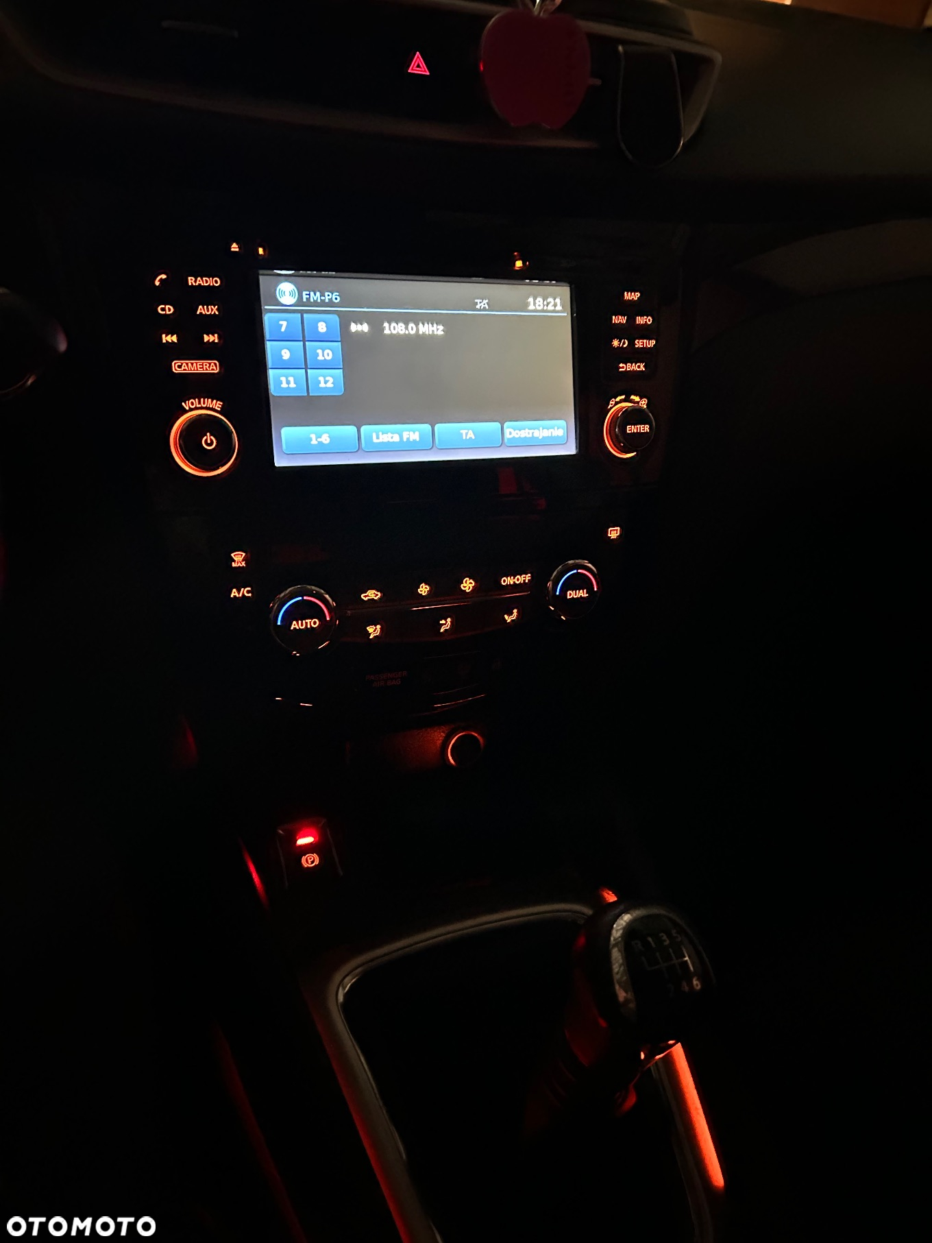 Nissan Qashqai 1.2 DIG-T N-Connecta EU6 - 11