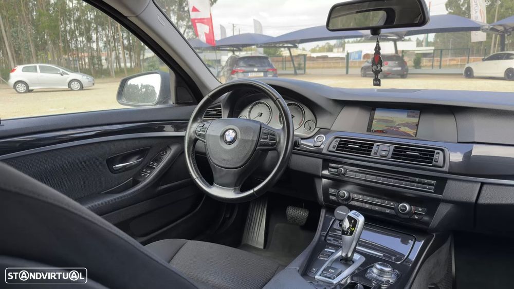 BMW 520 d Line Modern Auto - 28