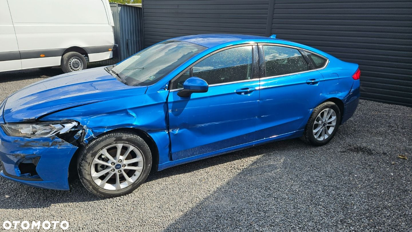 Ford Fusion - 3