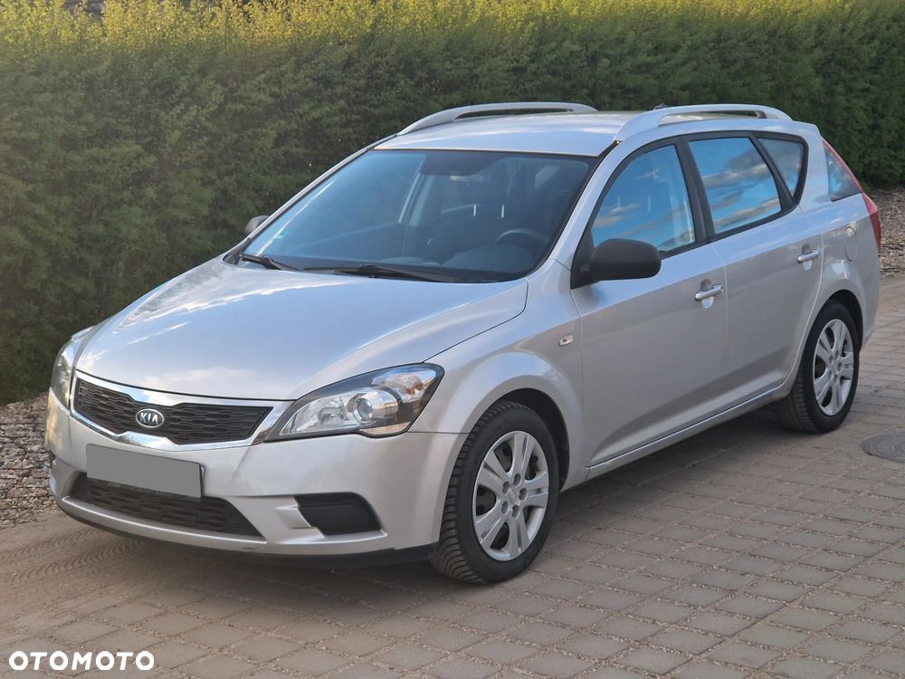 Kia Ceed - 1
