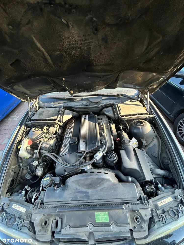 BMW Seria 5 525i - 15
