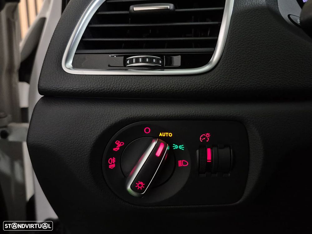 Audi Q3 2.0 TDI quattro Design - 24