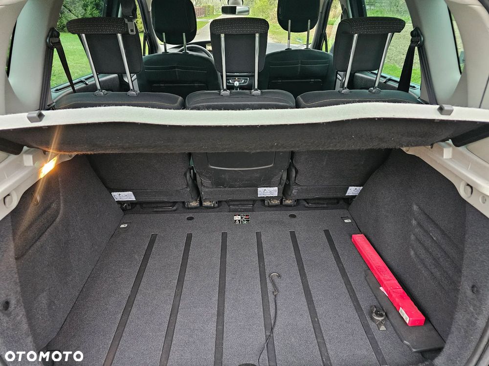 Renault Scenic 1.6 16V 110 TomTom Edition - 16