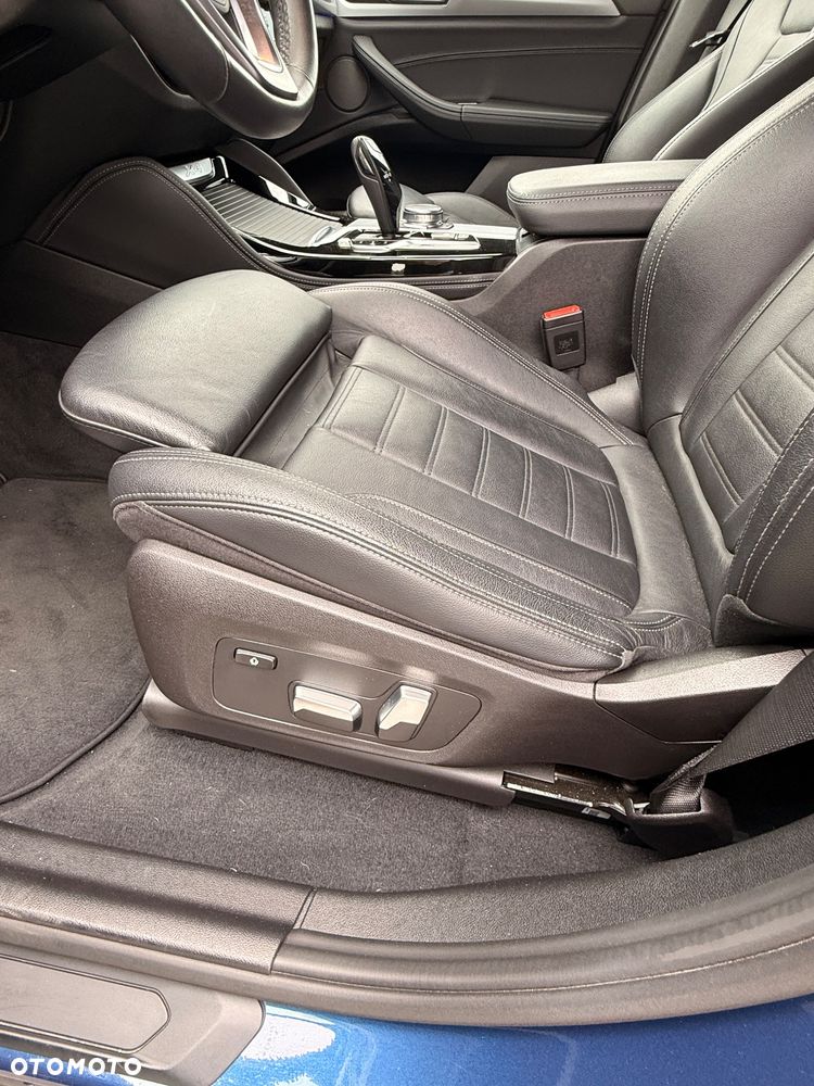 BMW X4 xDrive20i GPF Business Edition sport - 17