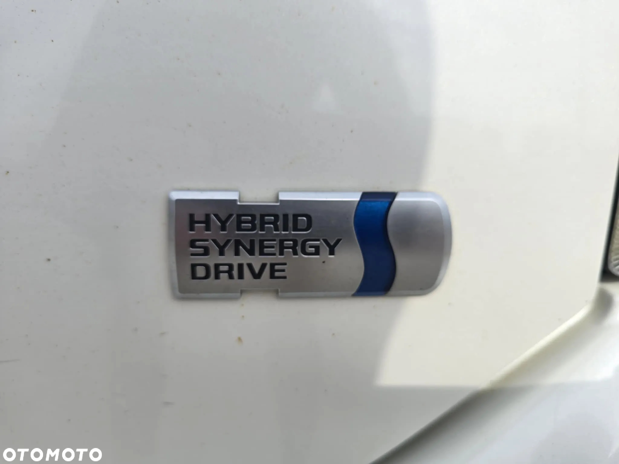 Toyota Prius (Hybrid) Executive - 18