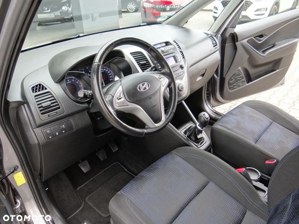 Hyundai ix20 1.4 blue Comfort - 24