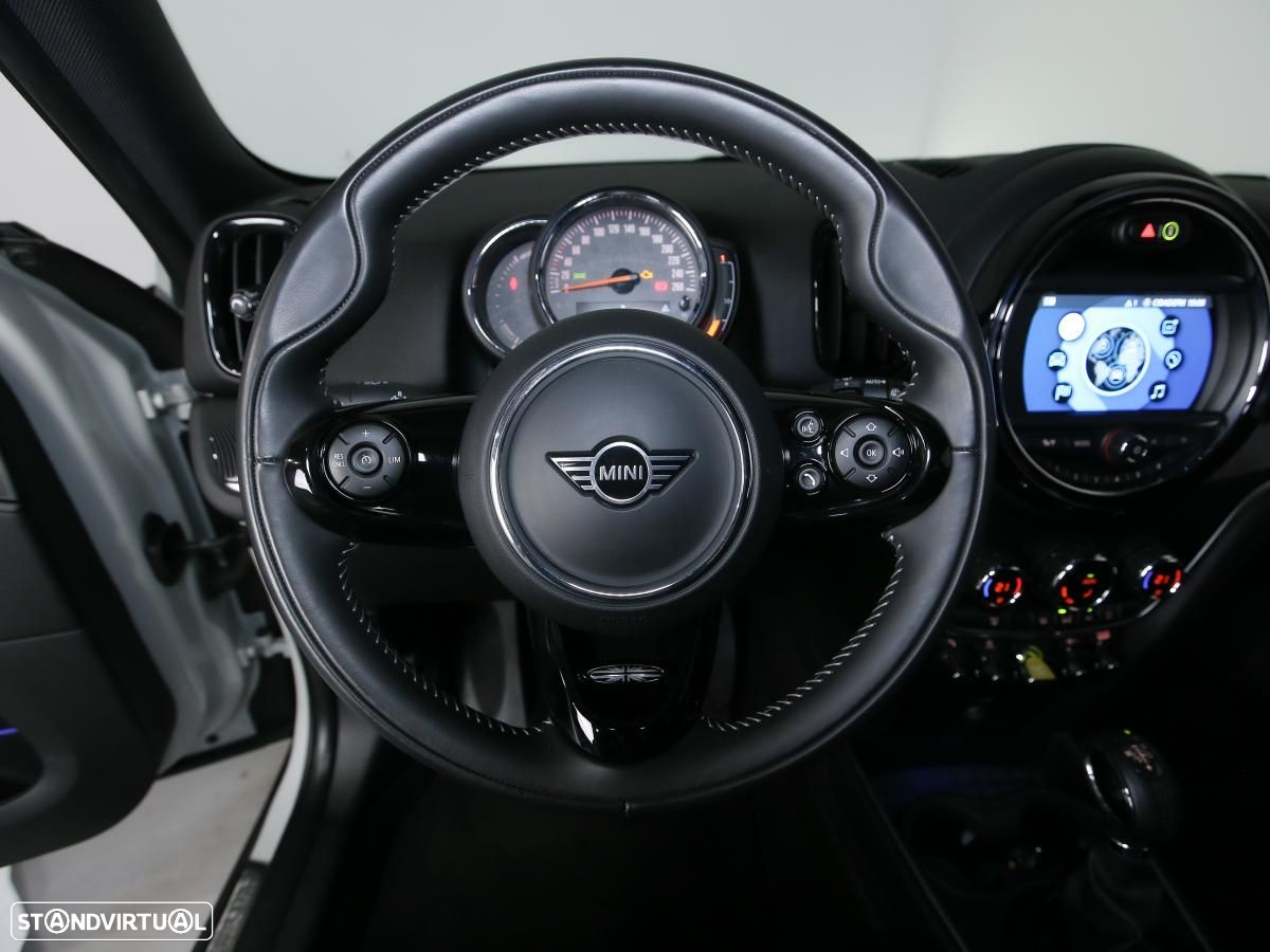 MINI Countryman Cooper SE ALL4 Auto - 16