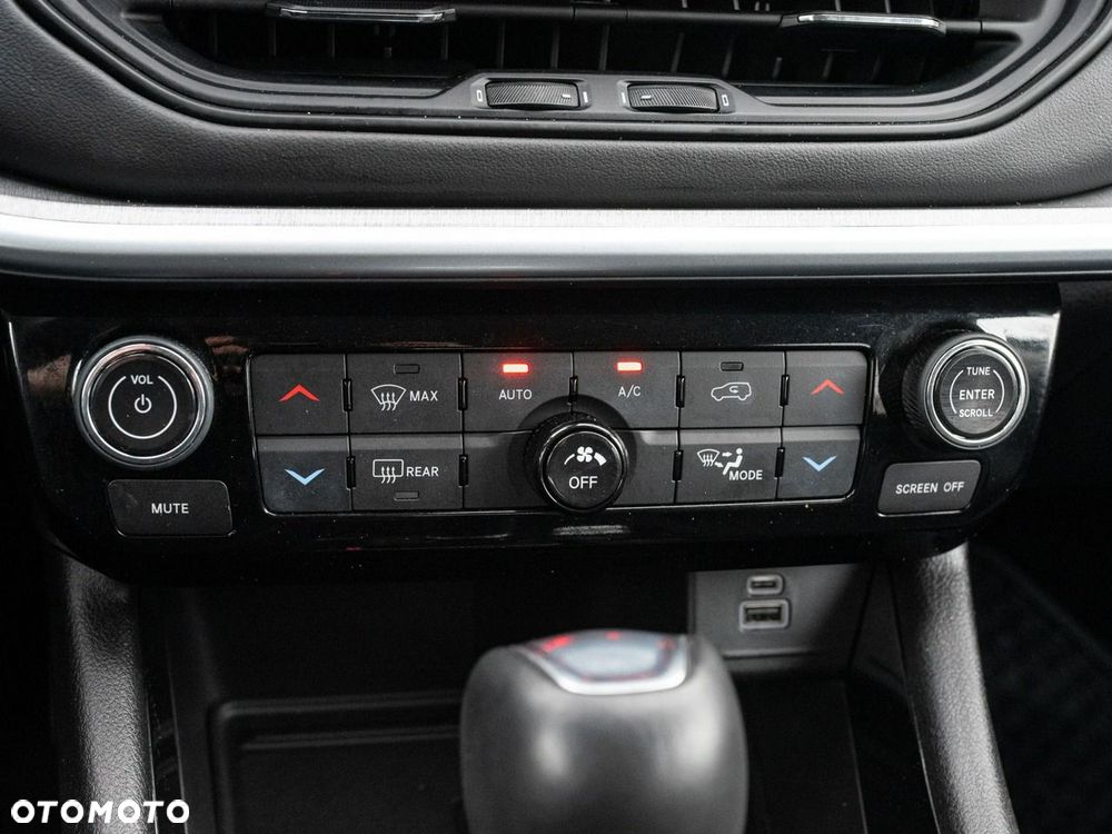 Jeep Compass - 18