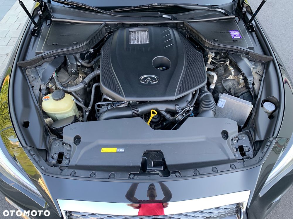 Infiniti Q50 2.0t Sport Sound Studio by Bose - 20