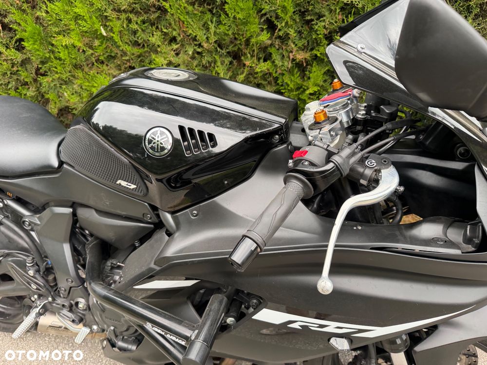 Yamaha R7 - 6