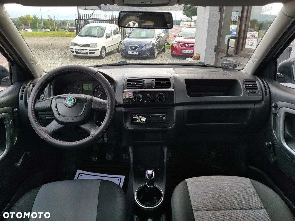 Skoda Fabia - 10