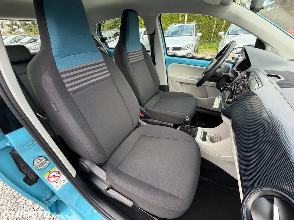 Volkswagen up! move - 35