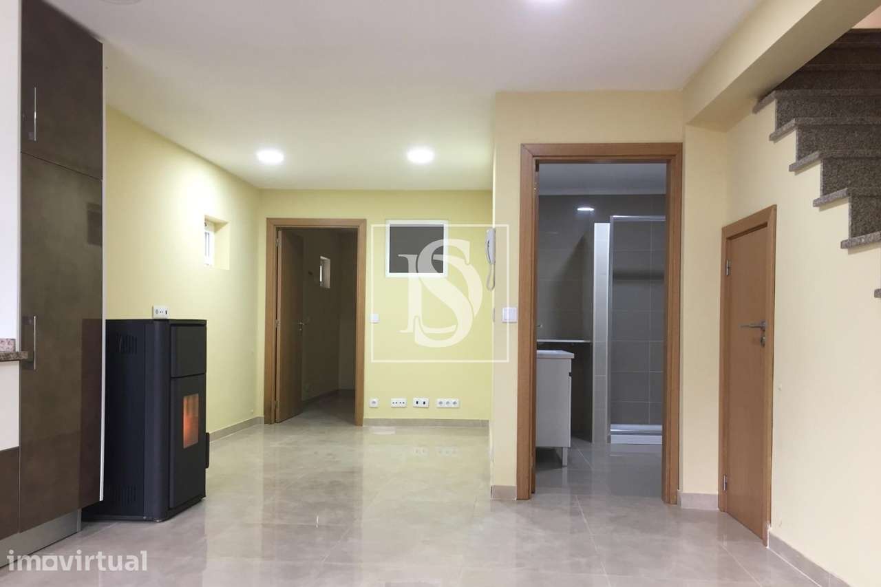 Moradia T0+2 DUPLEX Venda em Santa Comba Dão e Couto do Mosteiro,Santa - Grande imagem: 4/16